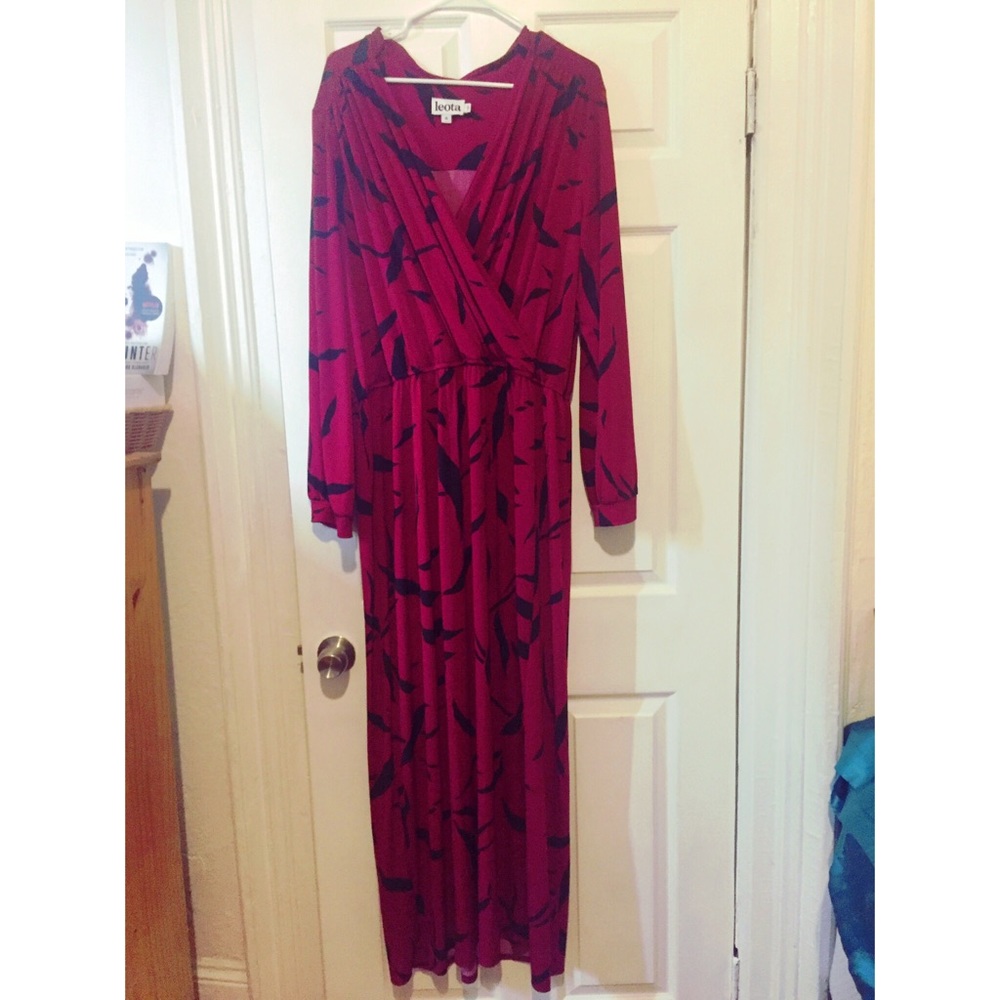 Leota maxi dress with long sleeves